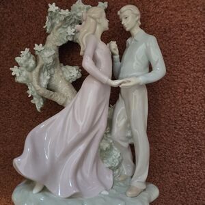 2003 Retired Vintage "I Give You My Heart" Roman Velencia Collection